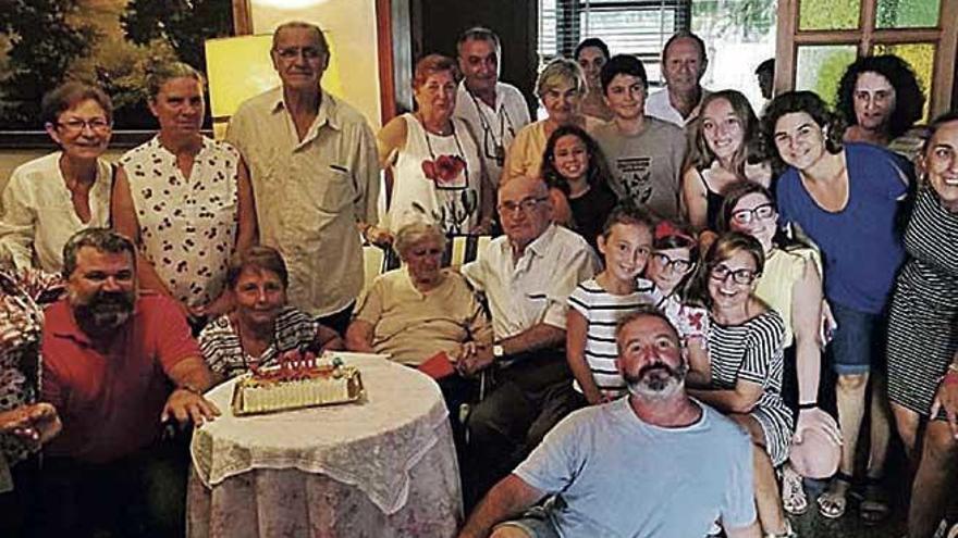 Primera centenaria de la Colònia de Sant Jordi