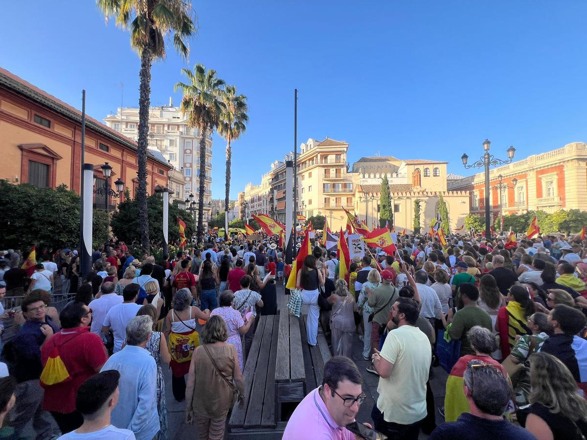 Las imágenes de la manifestación en Sevilla en apoyo a la población ceutí