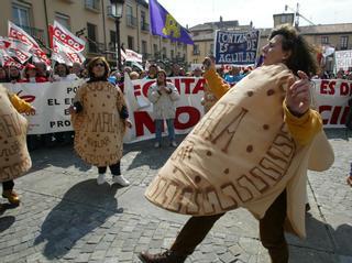 Antidisturbios, Luis del Olmo y un secuestro: la revuelta de la 'galleta María' de Aguilar cumple 20 años