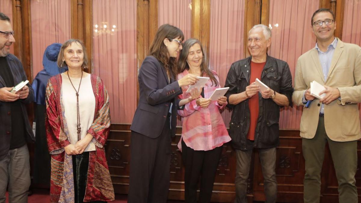 Recepción en la Universidad a los autores de “María Moliner”