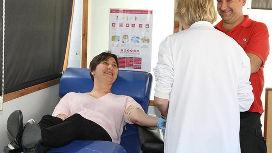 El banco de sangre pide donaciones por la escasez de reservas