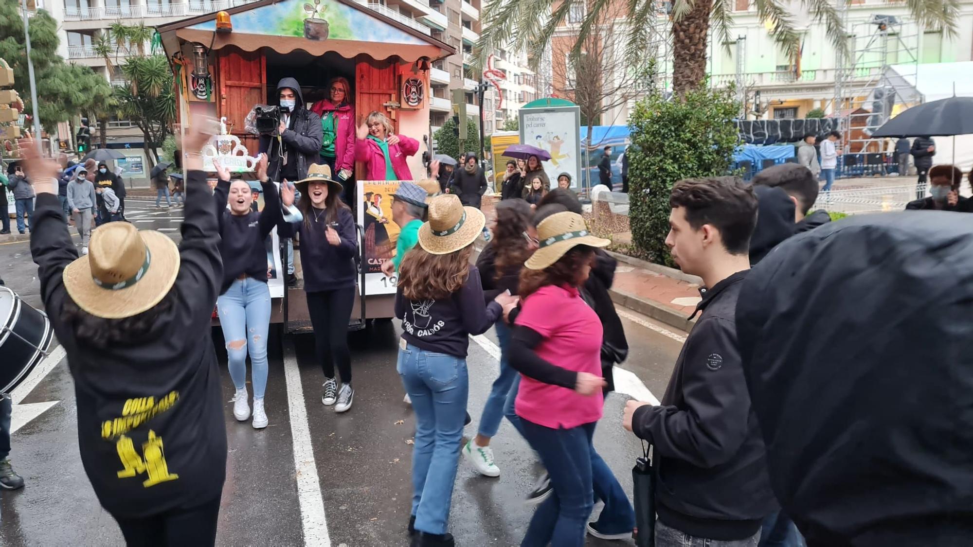 La Magdalena en imágenes: Castellón disfruta de las fiestas pese al mal tiempo