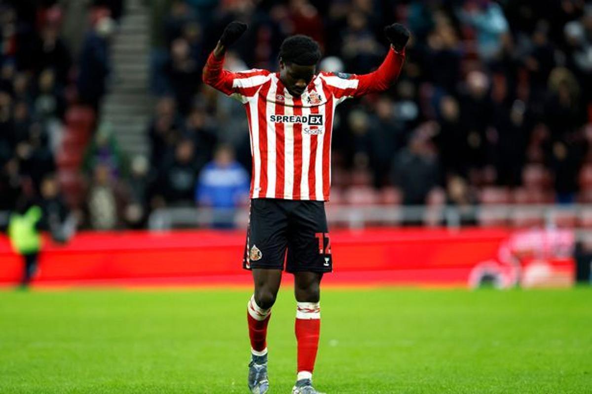Mayenda celebra un gol con el Sunderland