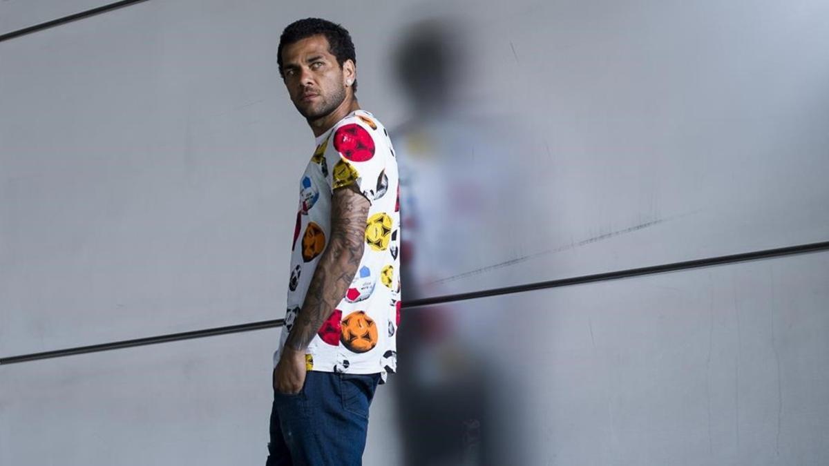 Dani Alves, en una entrevista para EL PERIÓDICO.