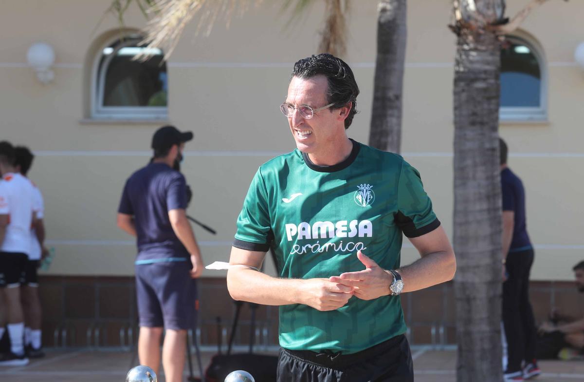 Unai Emery tiene varios jugadores tocados.