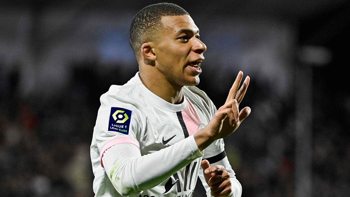 Mbappé marcó un 'hat trick' ante el Clermont