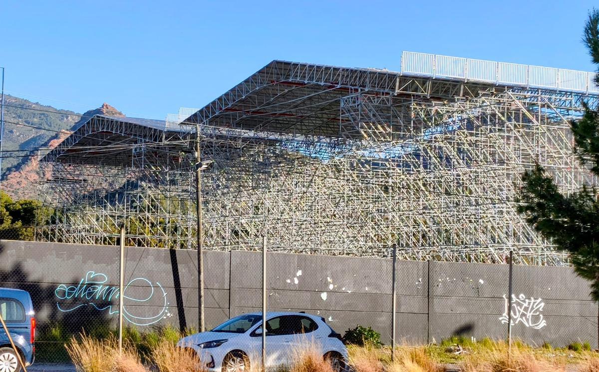 Imagen con los dos escenarios de la zona principal del recinto del SanSan en Benicàssim.