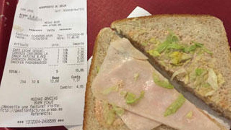 Mickriger &quot;Premium-Toast&quot; für 6 Euro am Flughafen Ibiza