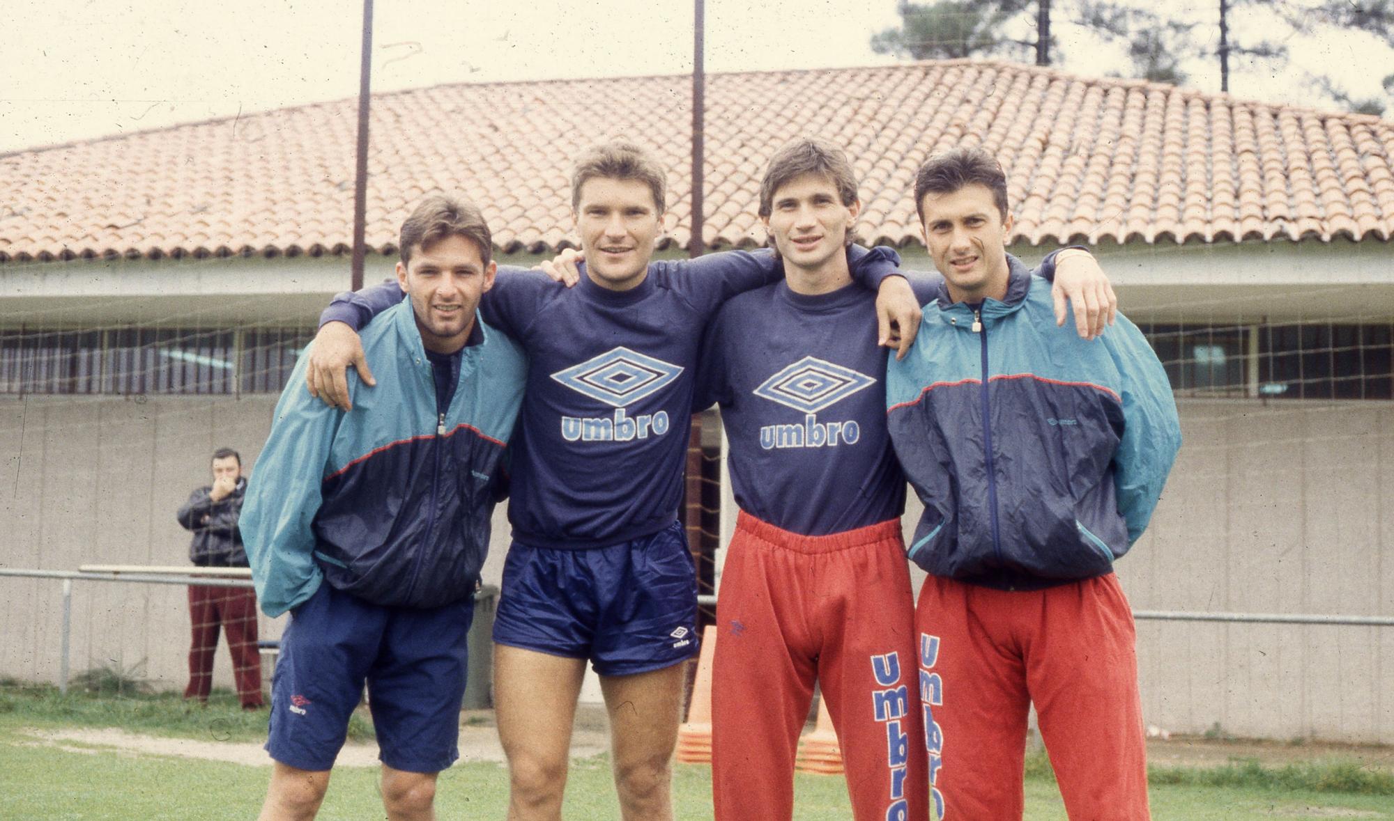 RATKOVIC 2-10-92 Cameselle Con los Yugoslavos del Celta, �l a la derecha con Gudelj, Juric y Bursac.jpg