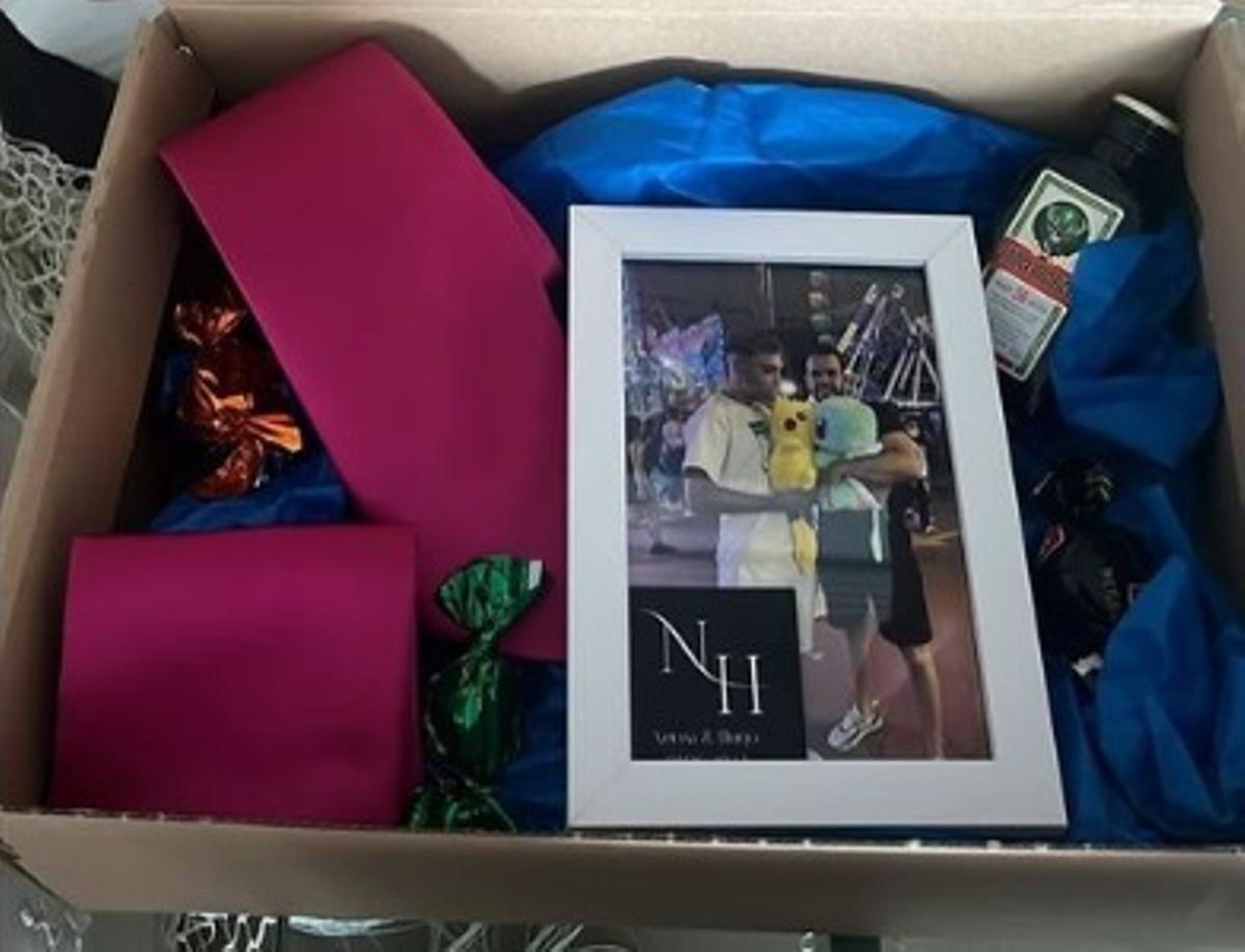 El regalo de Hugo Duro con sus amigos para su boda con Nerea Martí.