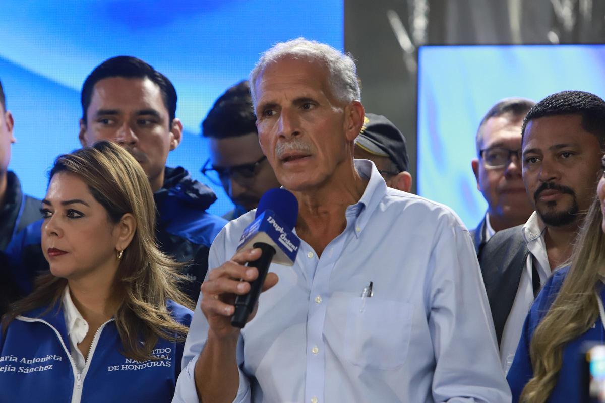Asfura, el candidato de Trump, mantiene una estrecha ventaja sobre Nasralla en Honduras