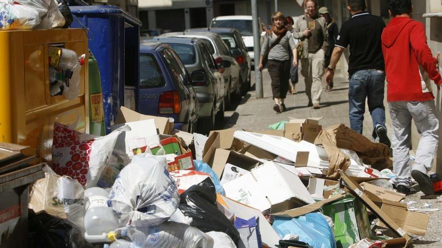 Els escombriaires mantenen la crida  a la vaga després d&#039;una nova reunió