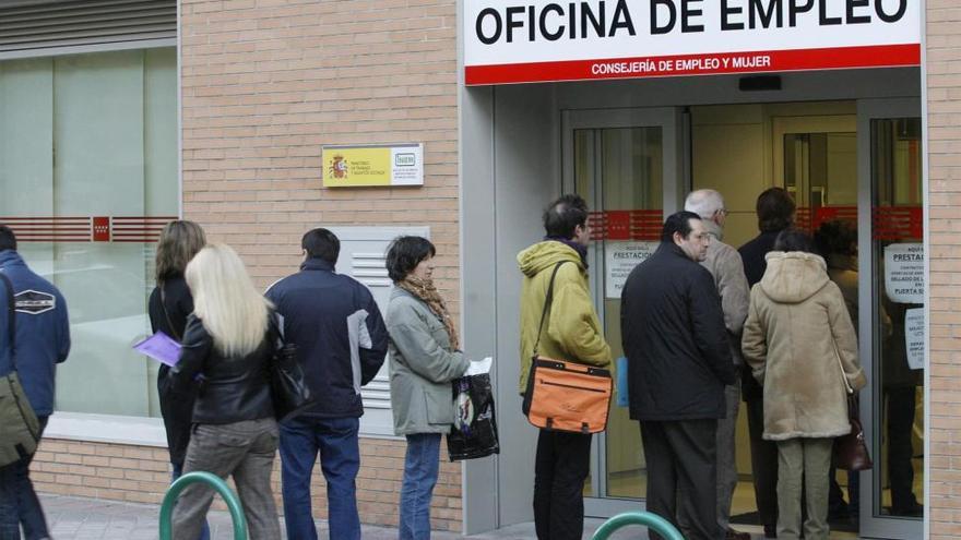 El paro baja en Castellón en 775 personas en octubre