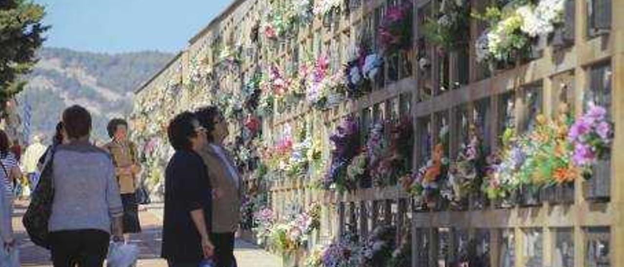 El cementerio de Alcoy está empezando a agotar los nichos disponibles.