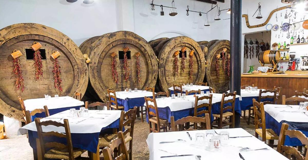 Der Innenraum des Celler Can Marron in Inca.