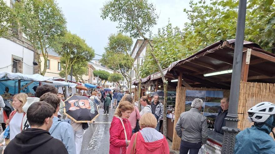 En imágenes: Una inauguración pasada por agua para la XXXIII Feria Campomar, de Tapia de Casariego