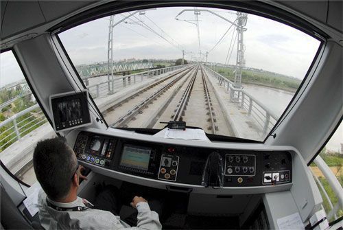 Ensayo general en el Metro de Sevilla, que se inaugura el jueves