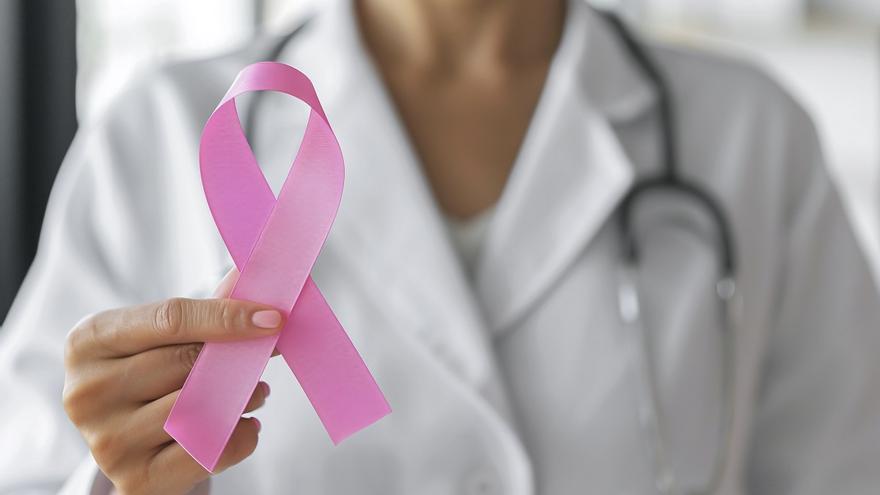 Riba-roja insta a la Generalitat a activar una ventanilla para verificar las citas del programa de cáncer de mama