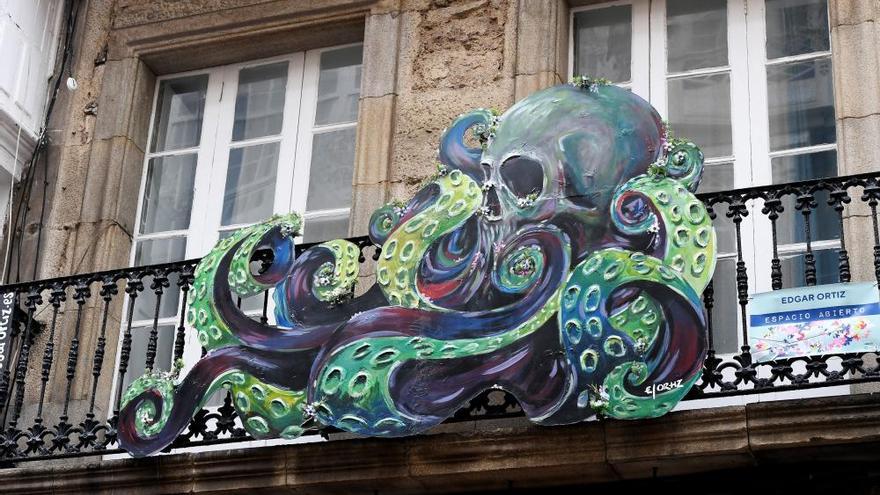 Arte en los balcones de Riego de Agua