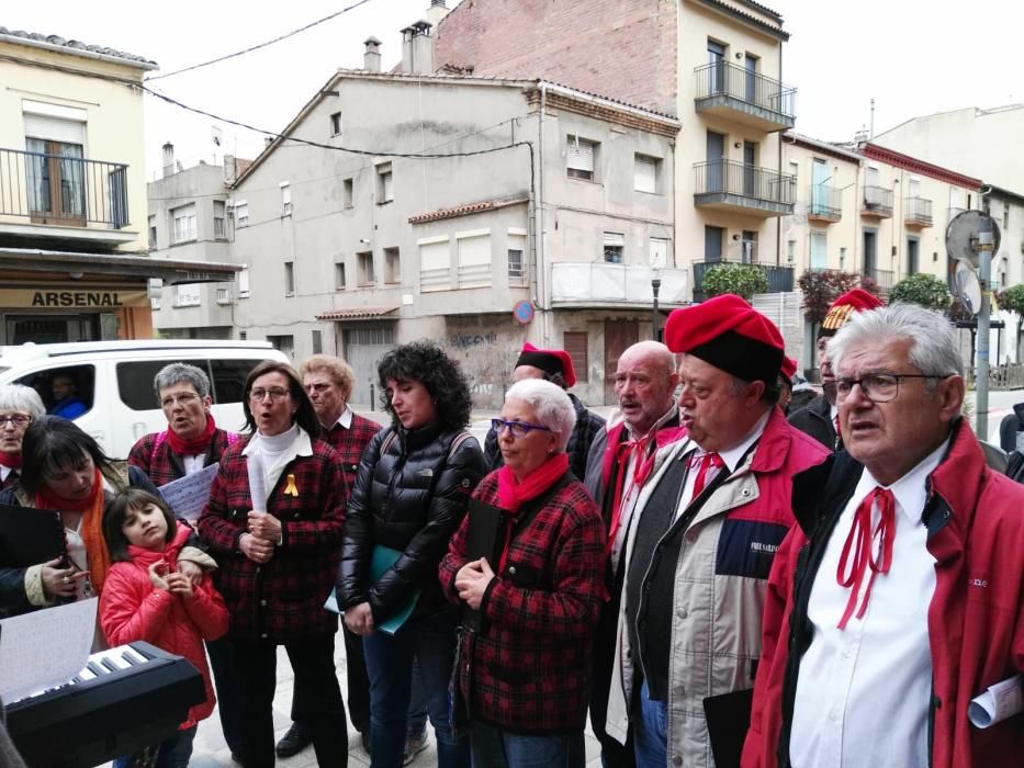 Cantada de caramelles de la Coral Estel a Gironell