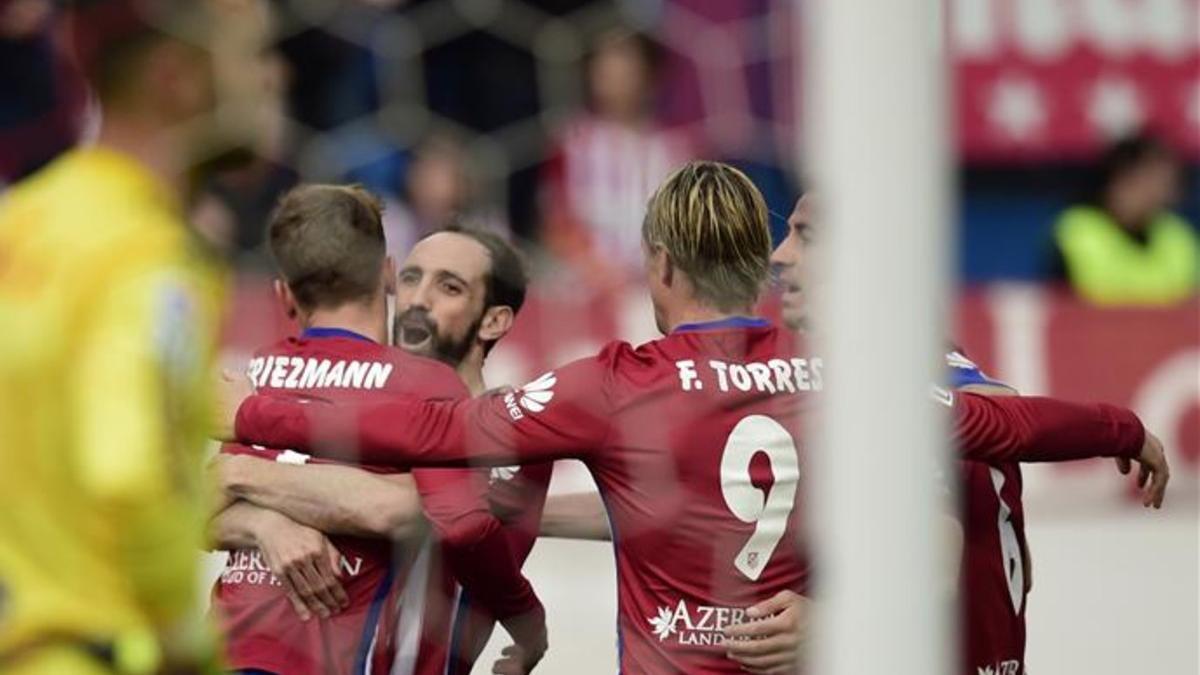 Torres y Griezmann siguen en racha goleadora