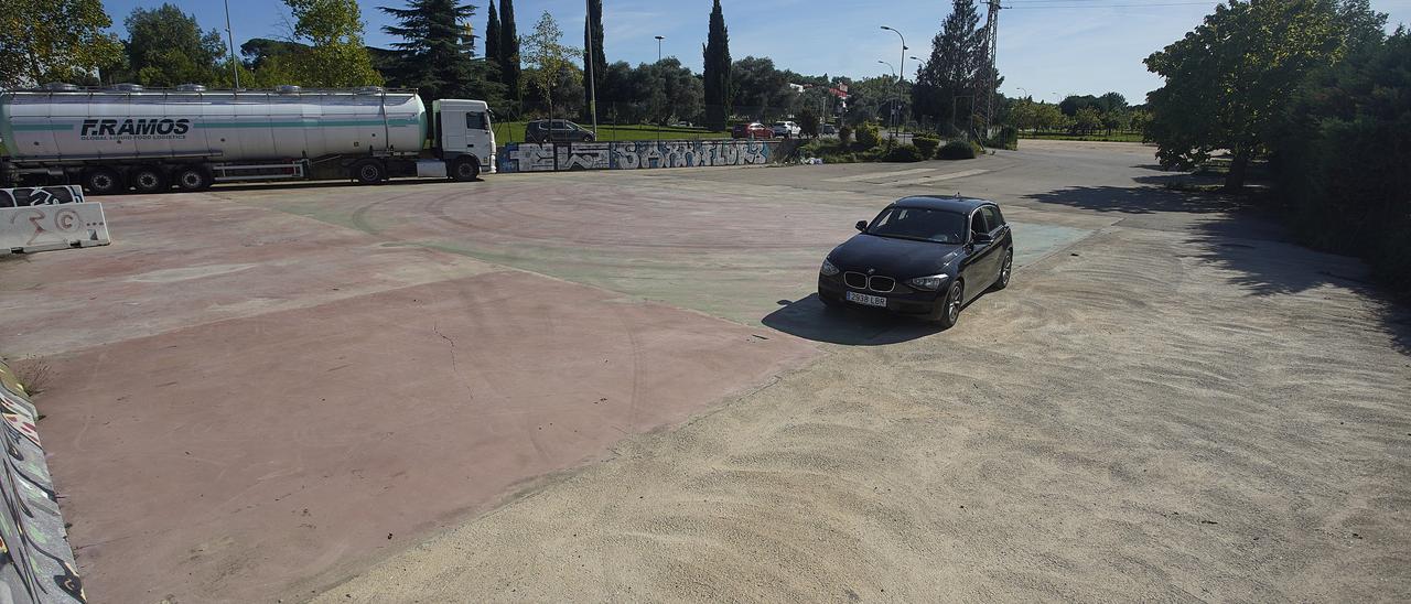 El solar que s&#039;ha de convertir en un aparcament dissuasiu  controlat.