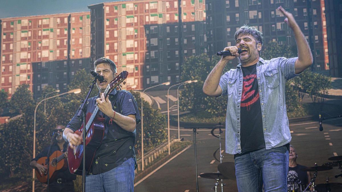 Concierto de Estopa en el Estadi Olímpic