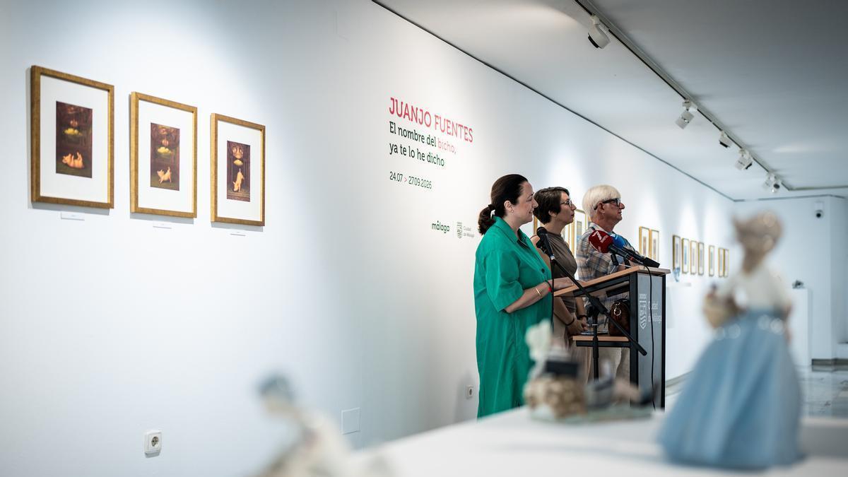 Las salas Mingorance del Archivo Municipal acogen hasta el 27 de septiembre la exposición ‘El nombre del bicho, ya te lo he dicho’ del artista malagueño Juanjo Fuentes