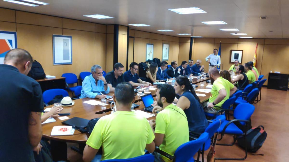 Iniciada la reunión del ERE de ABB en el Ministerio de Trabajo que afecta a la factoría de Córdoba