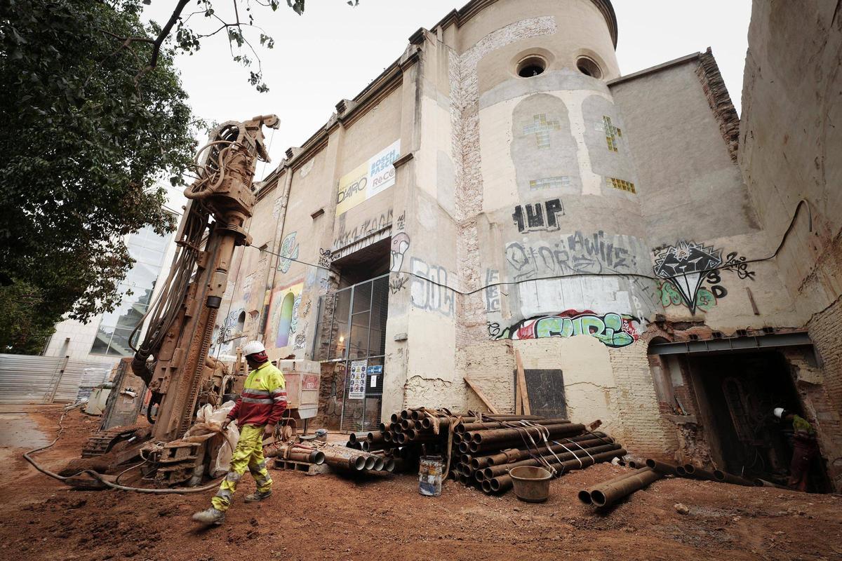 Así avanzan las obras para convertir la capilla de la Misericordia en el nuevo CAP Raval Nord