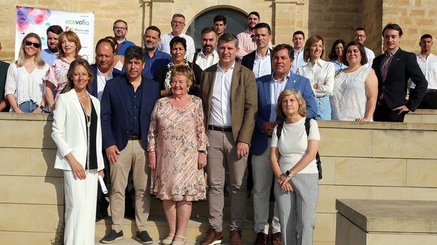 Rocío Márquez, Enrique Garrido, Rafael Llamas, María Isabel Mijares, Francisco Ramón Acosta, Álvaro Barrera y María Isabel López, junto al resto del jurado.