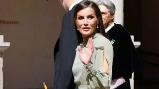 La dieta y los ejercicios de la reina Letizia para lucir un vientre y unos brazos tonificados