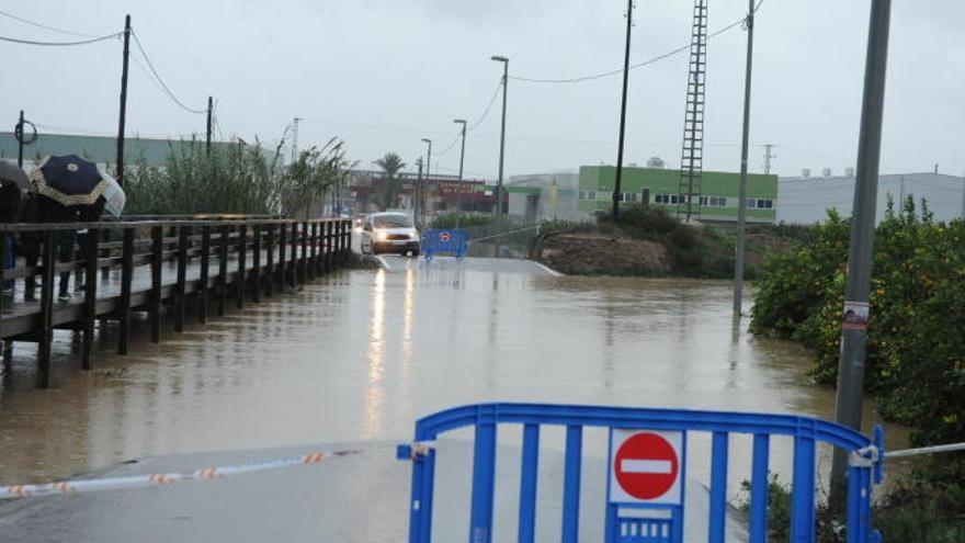 Estas son las carreteras cortadas por la lluvia en Murcia