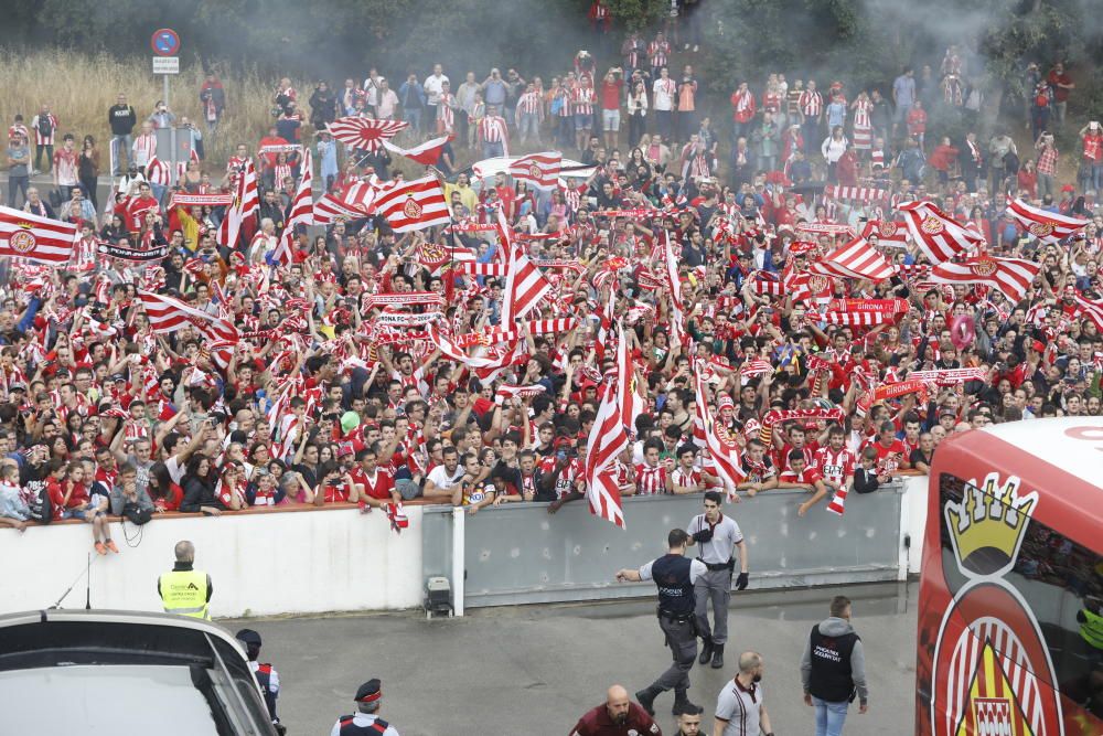 Rebuda històrica de l'afició del Girona FC a Montilivi