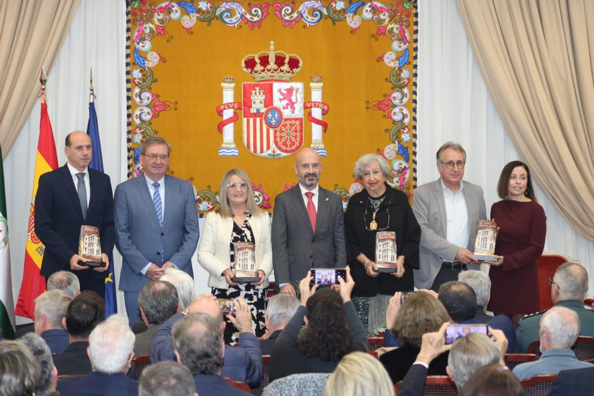 Foto de grupo de los Premios Caleta 2025.
