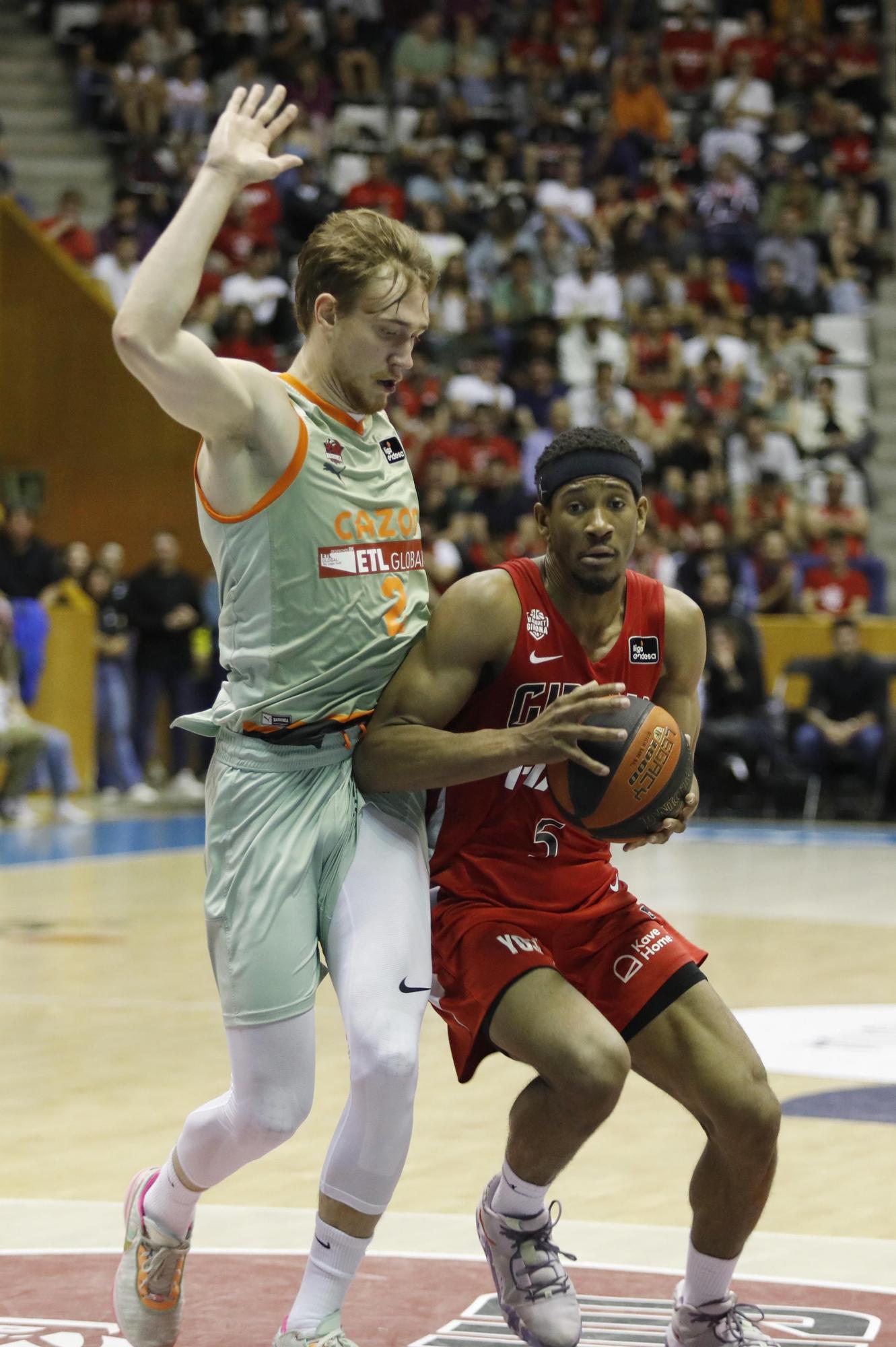 Les millors imatges del Bàsquet Girona - Baskonia