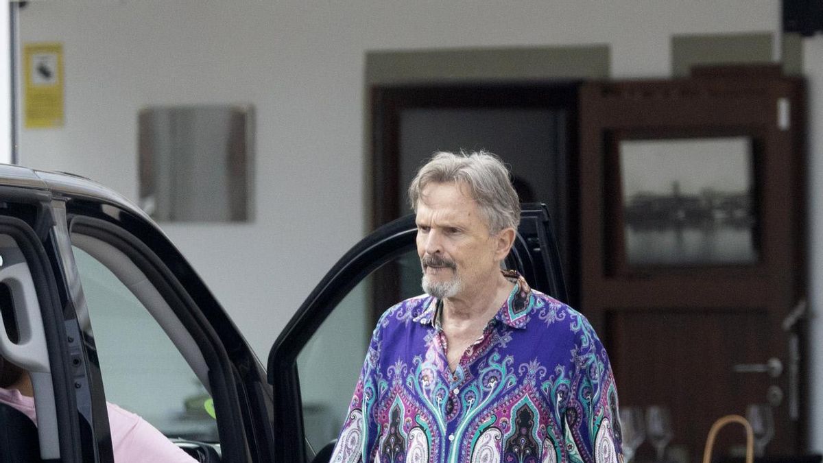 Miguel Bosé ha acudido al reencuentro de sus hijos