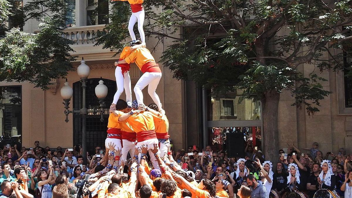 Torres humanes al «Ball de Torrent»