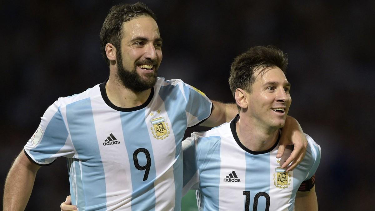 Higuaín y Messi