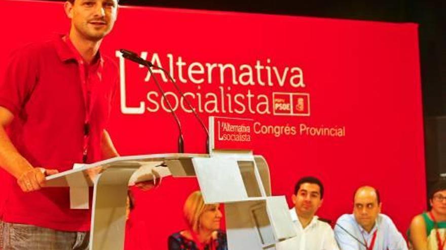 David Cerdán, actual secretario provincial del PSPV, en una imagen del congreso que lo eligió.