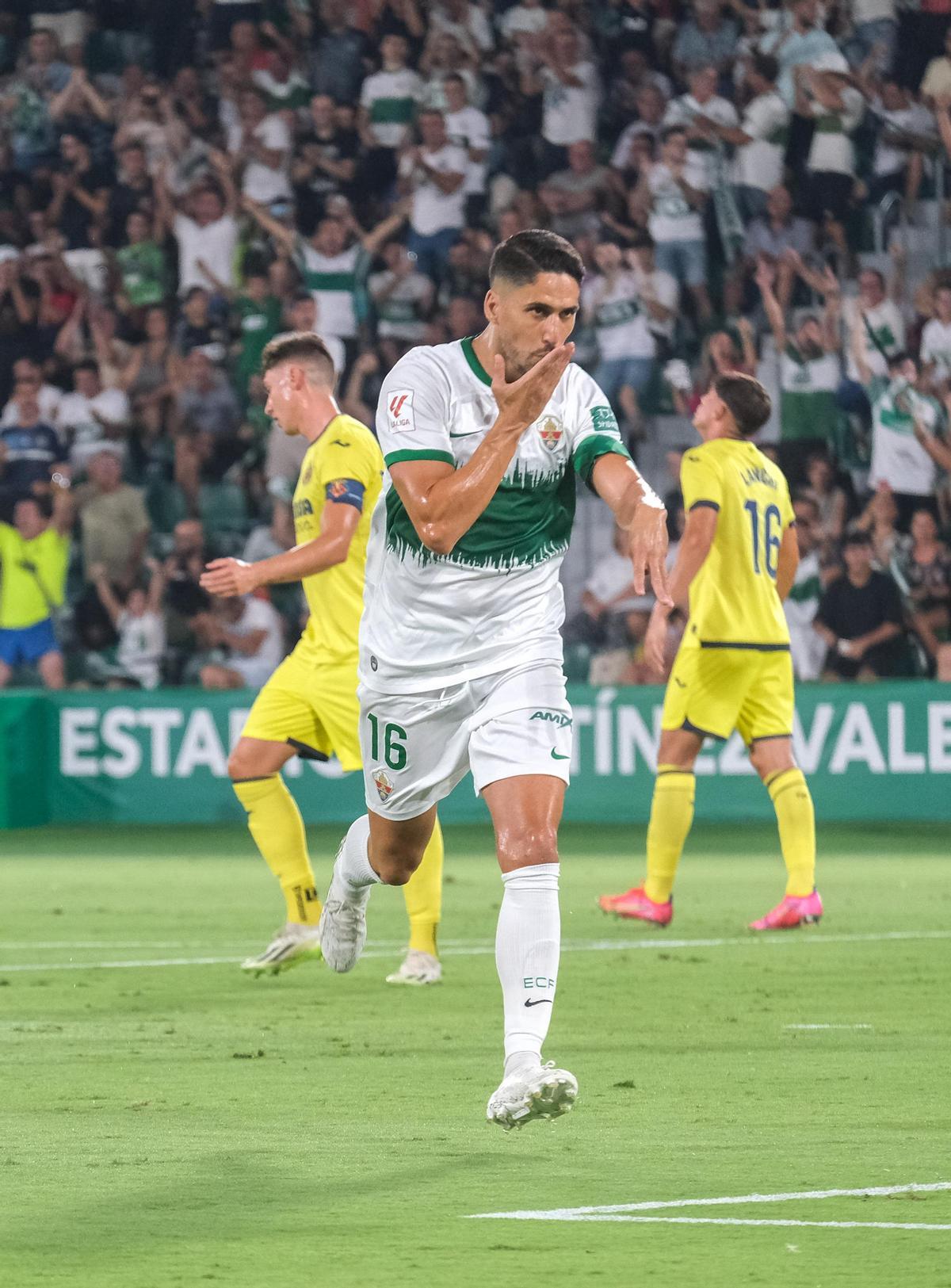 Las mejores imágenes de la primera victoria del Elche CF