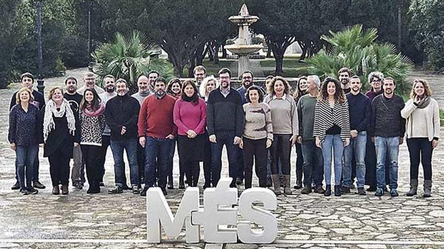 Foto de familia de la ejecutiva de MÃ©s per Mallorca reunida ayer en Lluc.