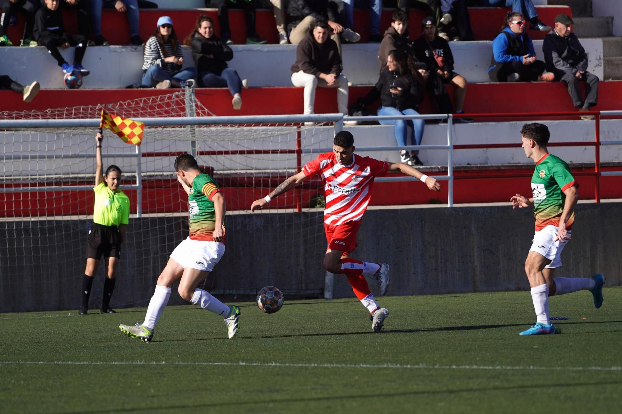 Imatges del partit CE Berga - Sant Quirze del grup 4 de Segona Catalana