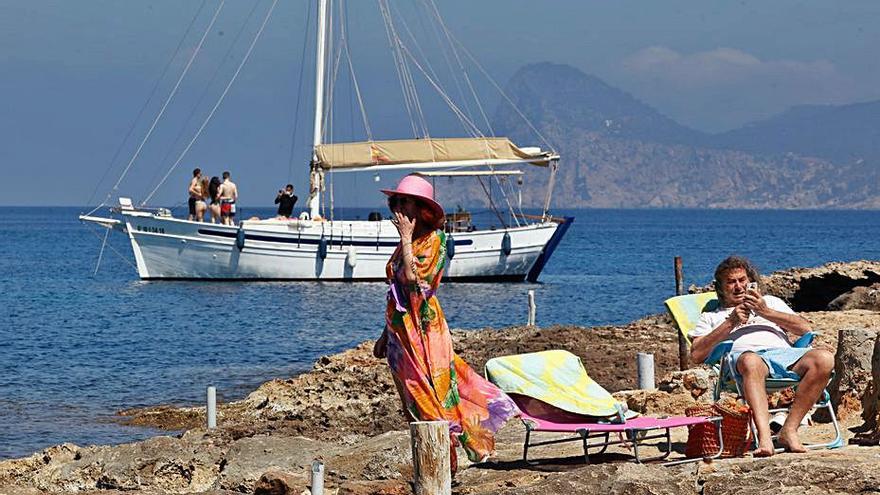 Aviba pide al Govern que aumente el presupuesto de los bonos turísticos entre islas