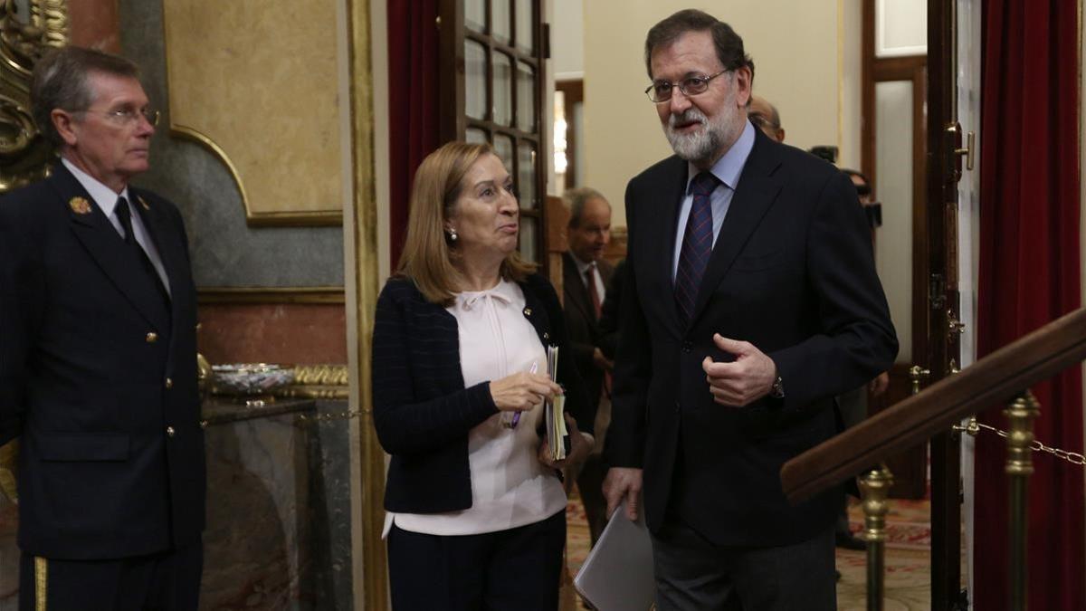 Mariano Rajoy y la presidenta del Congreso, Ana Pastor, este miércoles.