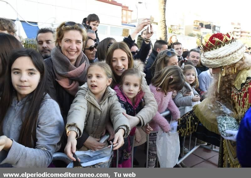 Los Reyes Magos reparten regalos en la provincia