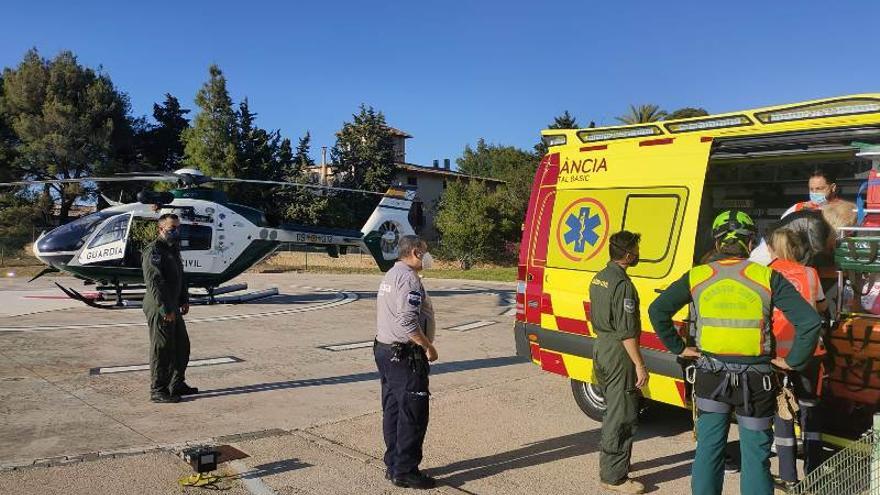 Evacuan en helicóptero a una excursionista a la que le cayó una piedra en la cabeza en el Tomir, en Escorca