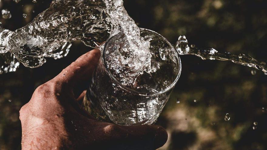 ¿Buscar agua en la Luna o aprovechar bien la que ya tenemos?