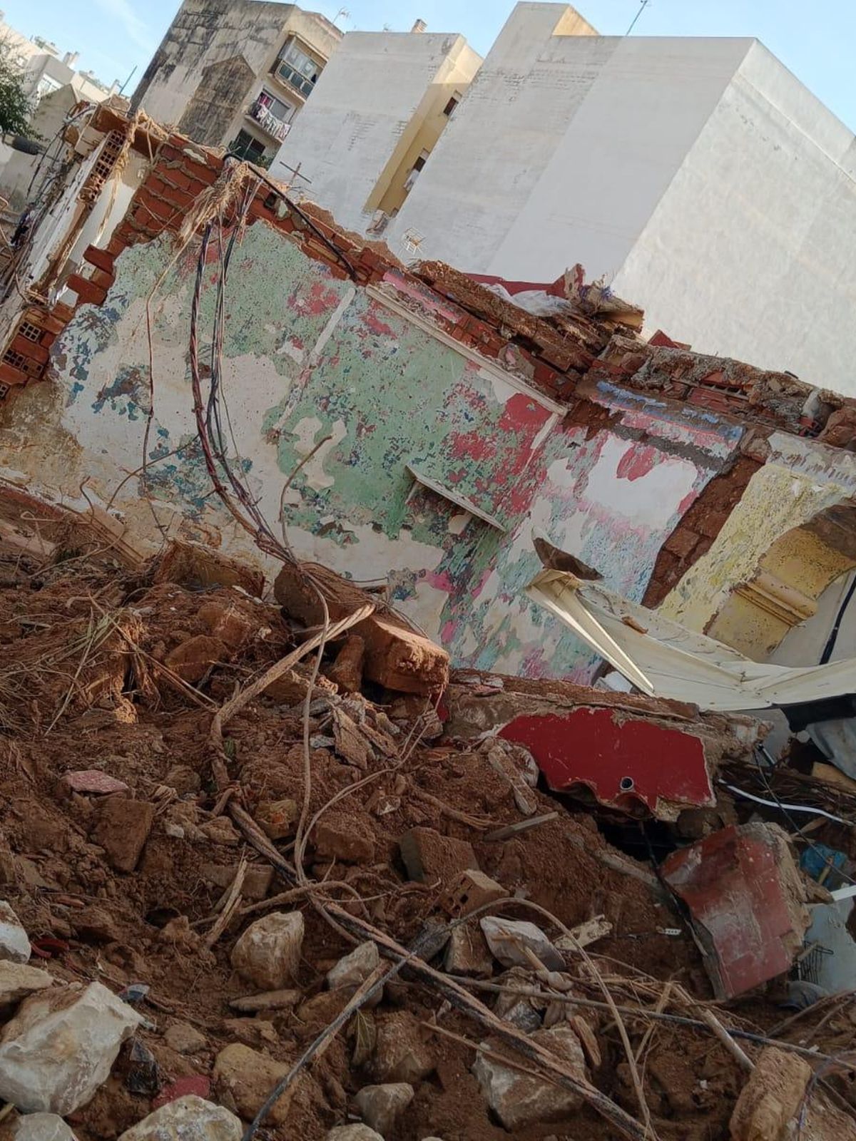 Así quedó la casa de un afectado desplazado en Torrent