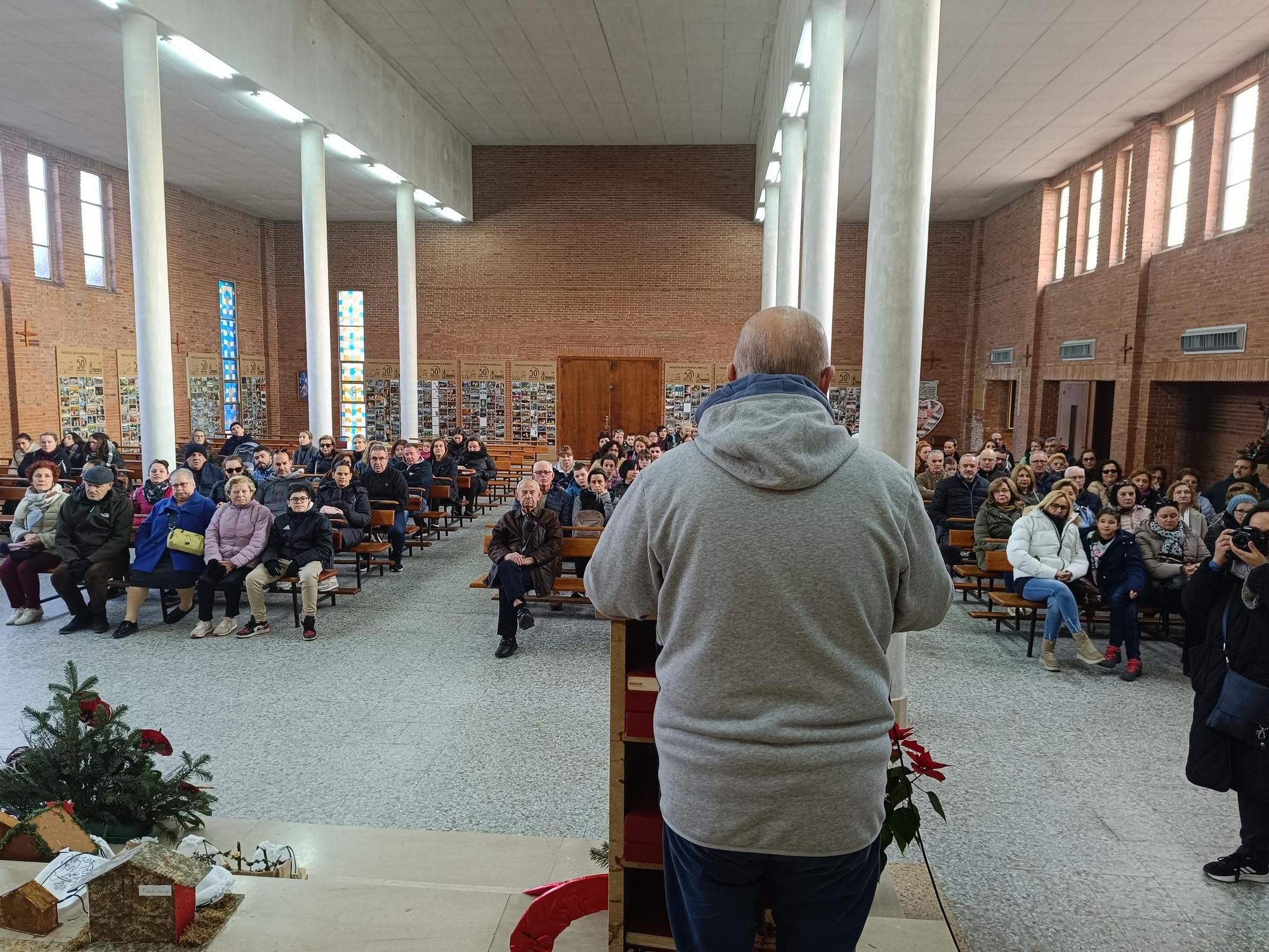 Más de 150 vecinos de Posada de Llanera marchan por la solidaridad